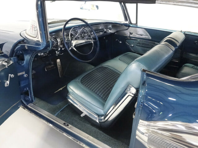 1958 Pontiac Bonneville Sport Coupe - photo 8