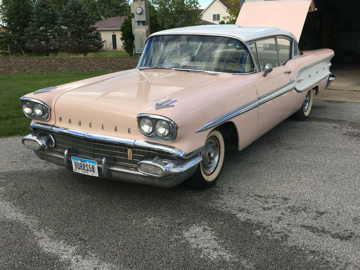 1958 Pontiac Bonneville Cheiftain