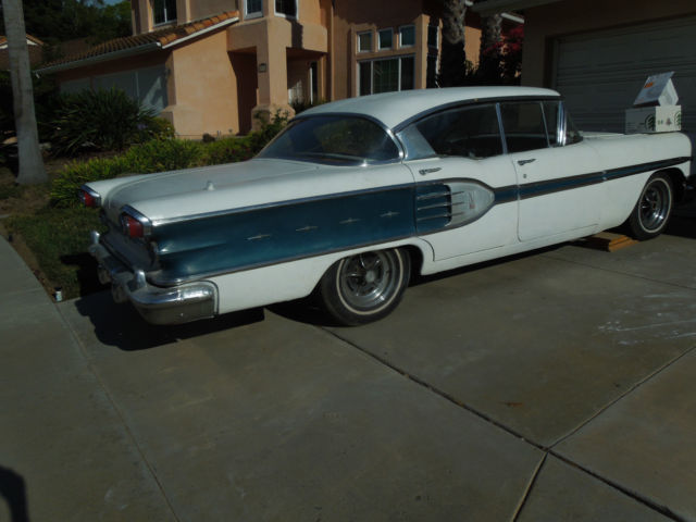1958 Pontiac Star Chief 4 Dr HT - photo 11