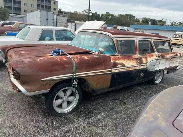 1958 PONTIAC STAR CHIEF STATION WAGON - PROJECT CAR -clean Florida title 1958 Pontiac Station Wagon
