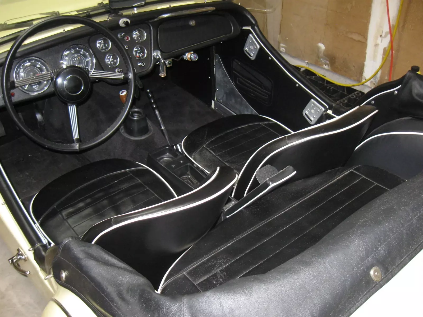 1958 Triumph TR3 Roadster - photo 8