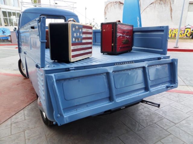 1958 Volkswagen Bus/Vanagon DELUXE - photo 2