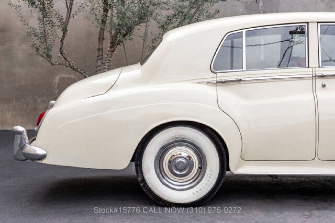 1958 Bentley S1 Saloon Left-Hand-Drive - photo 12