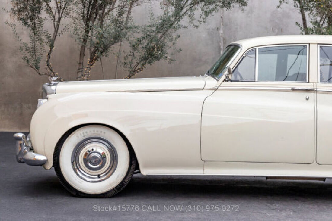 1958 Bentley S1 Saloon Left-Hand-Drive - photo 13