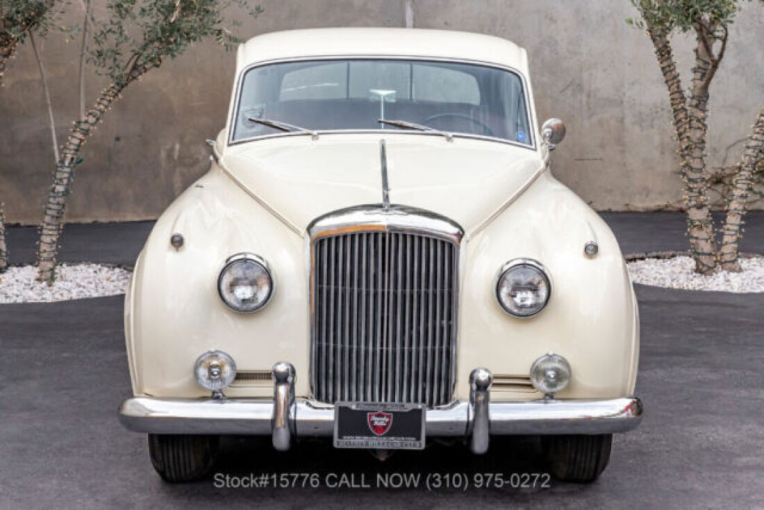 1958 Bentley S1 Saloon Left-Hand-Drive - photo 3