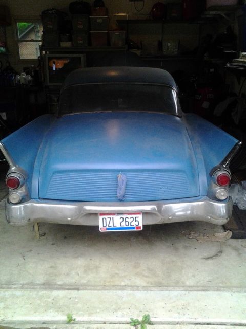 1958 Studebaker silver hawk