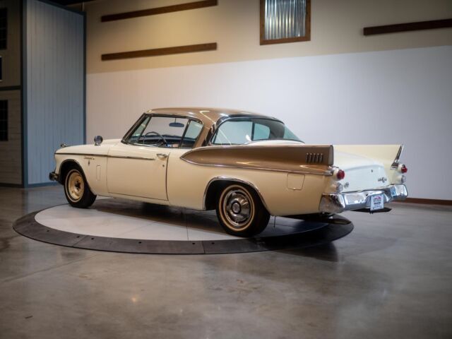 1958 Studebaker Gold Hawk - photo 4