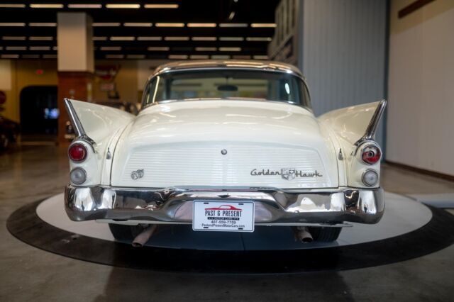 1958 Studebaker Gold Hawk - photo 5