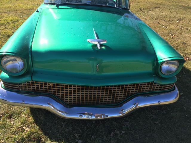 1958 Studebaker 4 door - photo 2