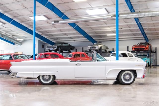 1958 Lincoln Continental - photo 2