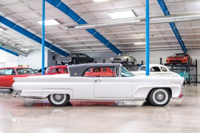 1958 Lincoln Continental - photo 3