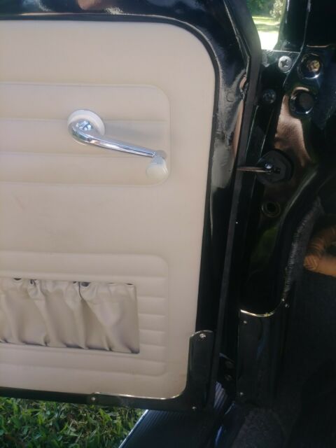 1958 Volkswagen Beetle - Classic rag top - photo 4