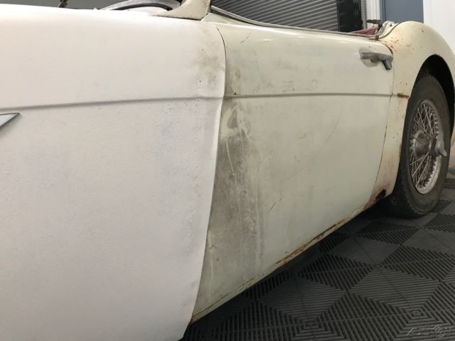 1959 Austin Healey 100-6 4-SPEED WITH OVERDRIVE. 48-SPOKE WIRES. HEATER. - photo 10