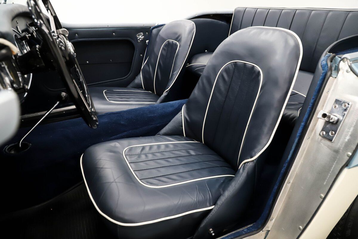 1959 Austin Healey 3000 - photo 11
