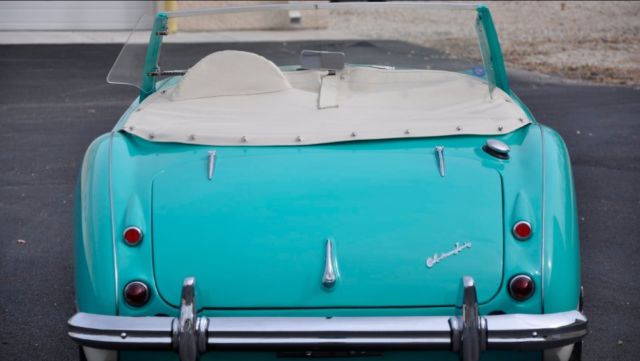 1959 Austin Healey 100-6 Convertible - photo 3