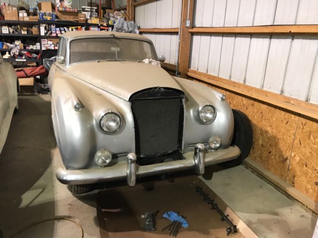 1959 Bentley Rolls Royce Silver Cloud, right hand drive 1959 Bentley S1 Series