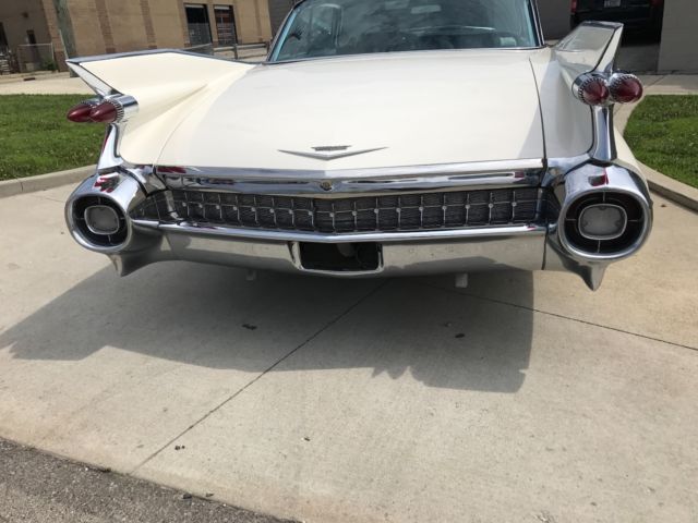 1959 Cadillac Series 62 Base - photo 9