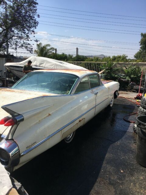 1959 Cadillac DeVille Coupe Deville - photo 2