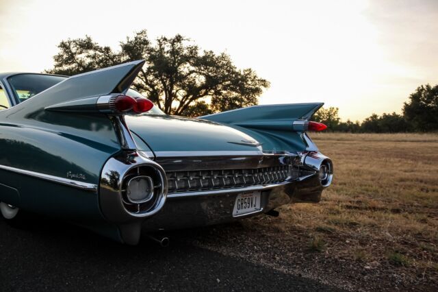 1959 Cadillac DeVille - photo 2