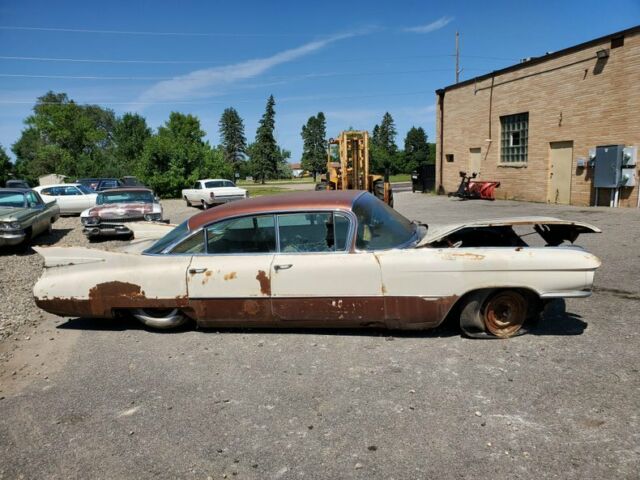 1959 Cadillac DeVille 4dr Hardtop - photo 2