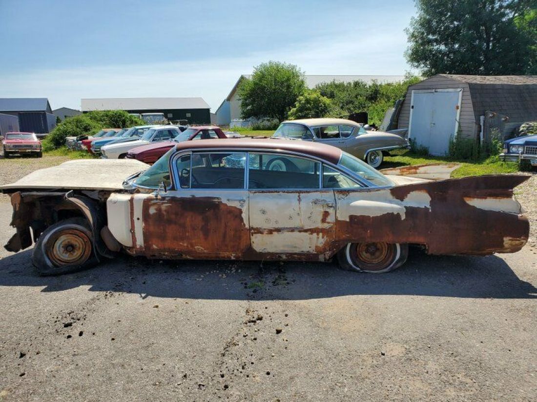 1959 Cadillac DeVille 4dr Hardtop - photo 6