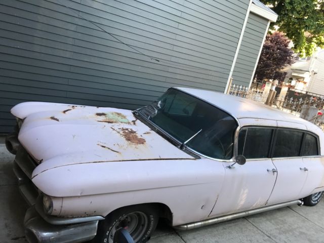 1959 Cadillac Fleetwood limo - photo 2