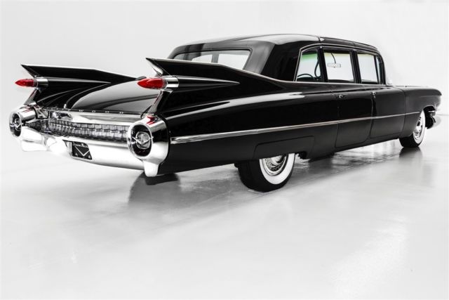 1959 Cadillac Fleetwood RARE Leather - photo 3
