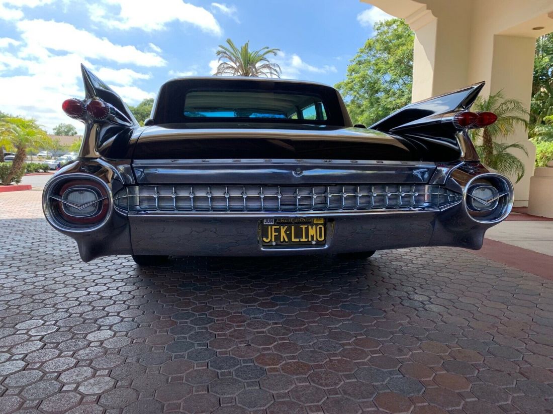 1959 Cadillac Fleetwood series 75 LIMO / CLEAN TITLE - photo 4