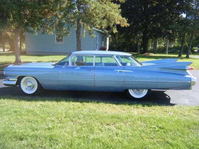 1959 Cadillac DeVille - photo 2