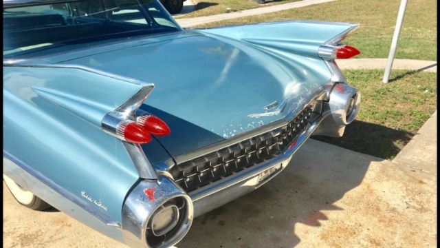 1959 Cadillac DeVille saden - photo 10