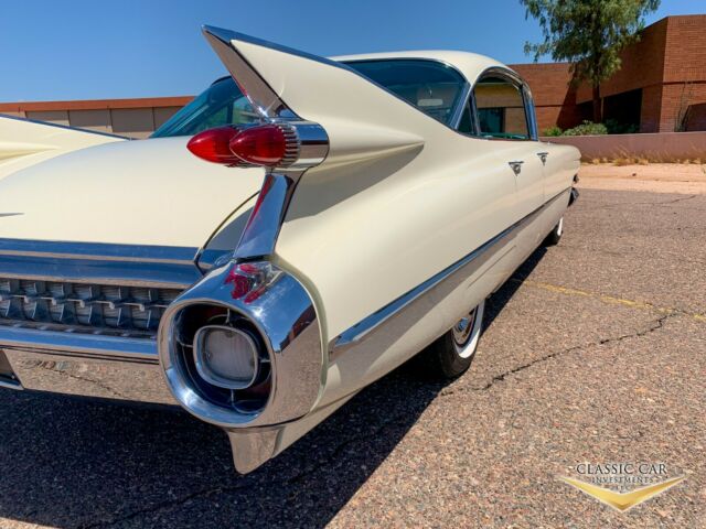 1959 Cadillac Series 62 4dr Sedan - photo 4