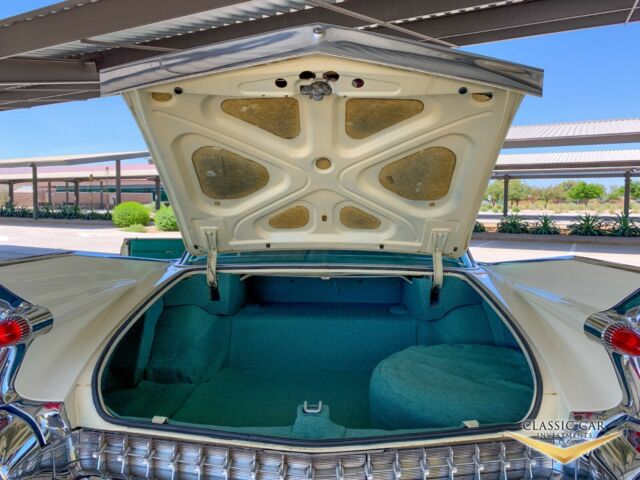 1959 Cadillac Series 62 4dr Sedan - photo 9