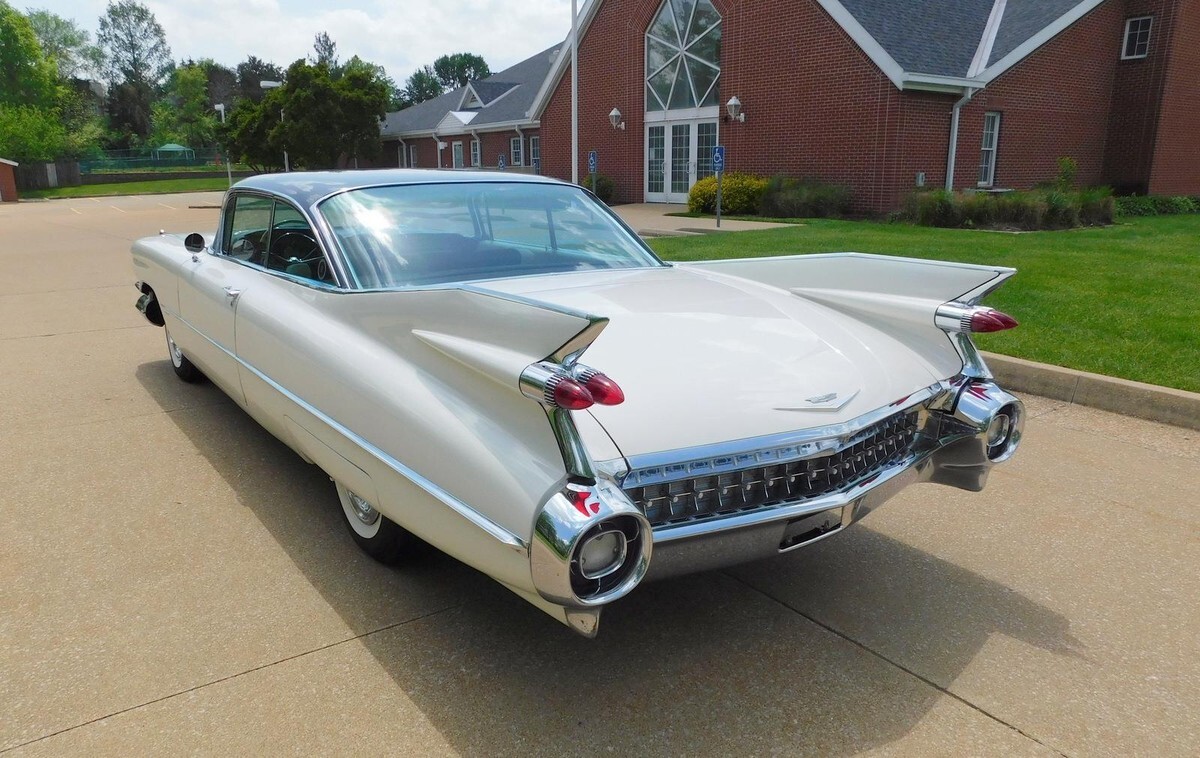 1959 CADILLAC SERIES 62 COUPE - photo 10