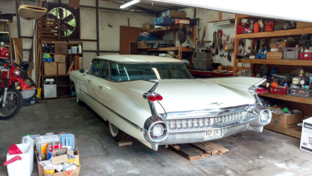 1959 Cadillac DeVille Sedan - photo 13