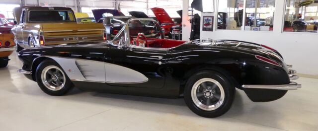 1959 Chevrolet Corvette -- - photo 7