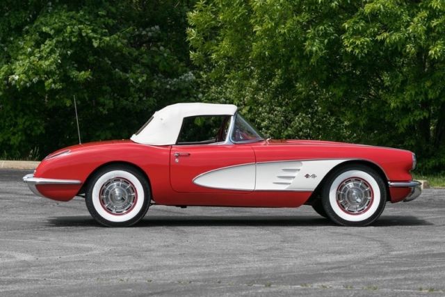 1959 Chevrolet Corvette 2 Tops and Automatic Transmission - photo 11
