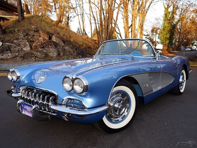 1959 Chevrolet Corvette 327 V8 Powerglide Auto Light Steller Blue w/ Silver Cove 1959 Chevrolet Corvette
