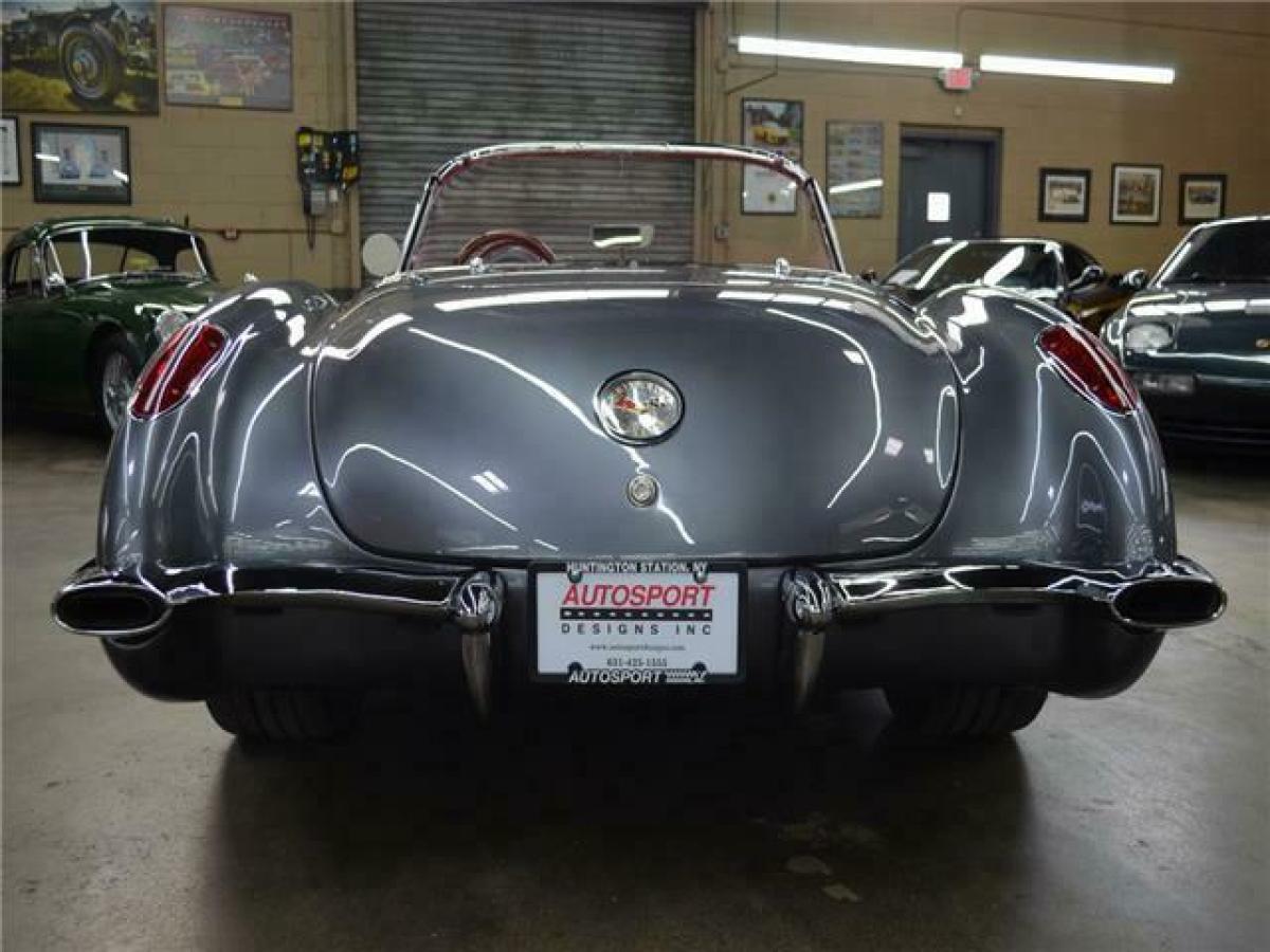 1959 Chevrolet Corvette CONVERTIBLE - photo 8