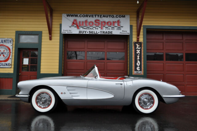 1959 Chevrolet Corvette Inca Silver Red Interior Beautifully Restored Road - photo 12