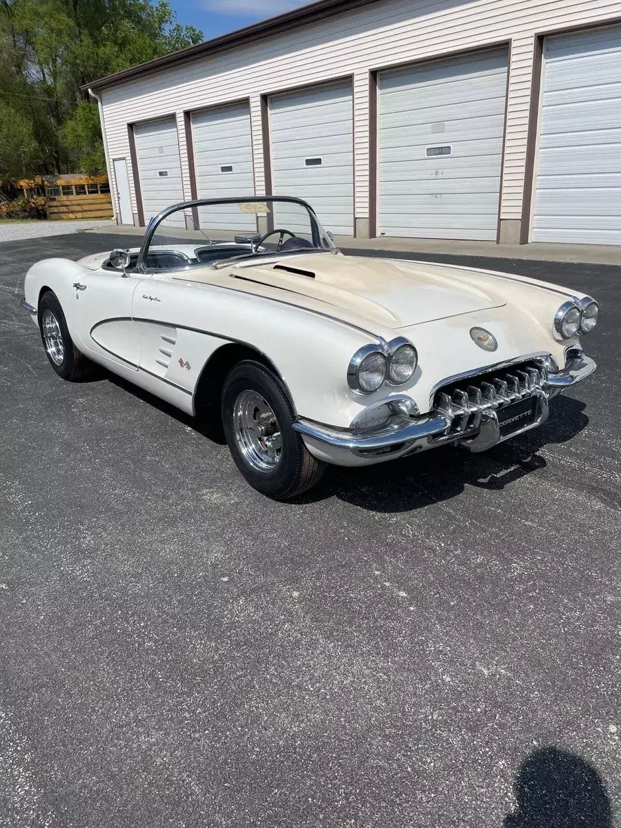 1959 Chevrolet Corvette White 2 Door Convertible 1959 Chevrolet Corvette 2 Door Convertible