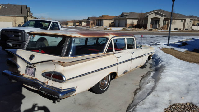 1959 Chevrolet Parkwood - photo 2