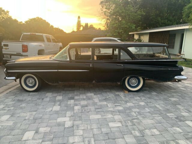 1959 Chevrolet Impala BROOKWOOD WAGON BARN FIND SURVIVOR PATINA ORIGINAL CAR - photo 8