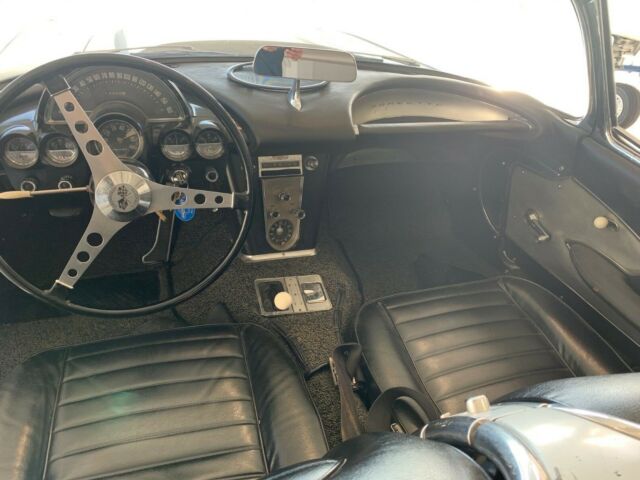 1959 Chevrolet Corvette Corvette Roadster Triple Black - photo 10