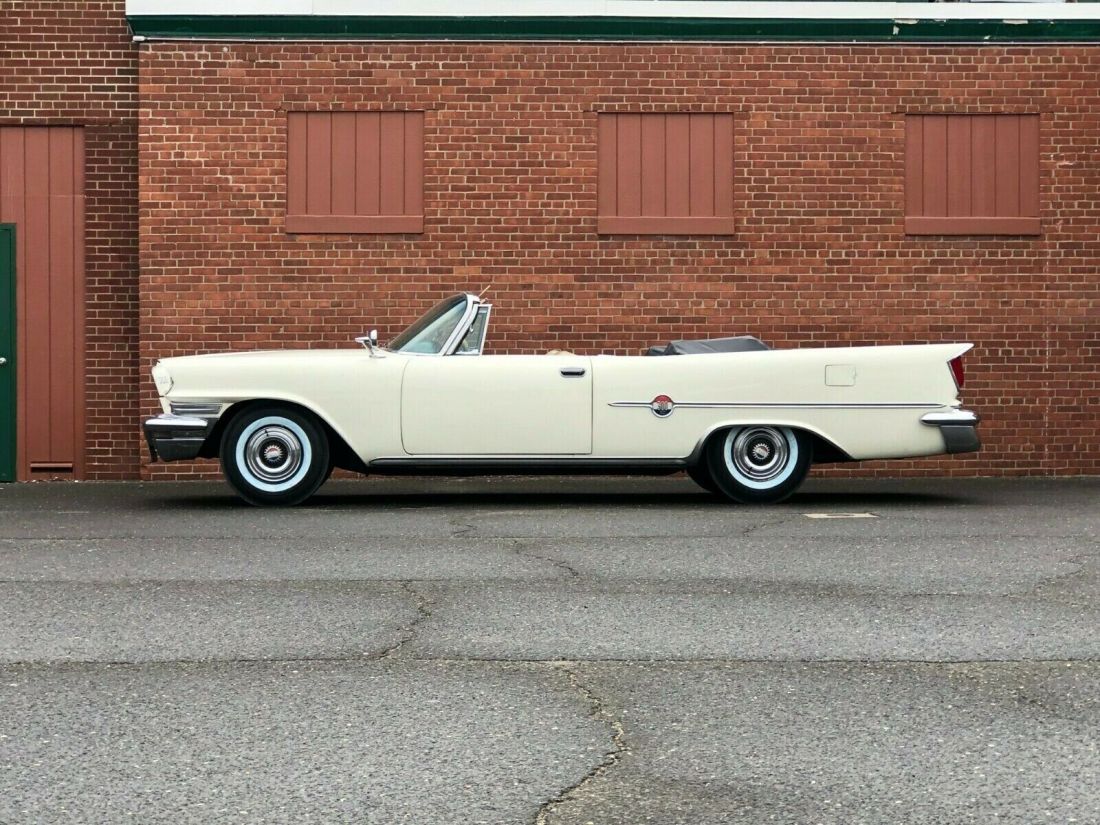 1959 Chrysler 300E E convertible - photo 11