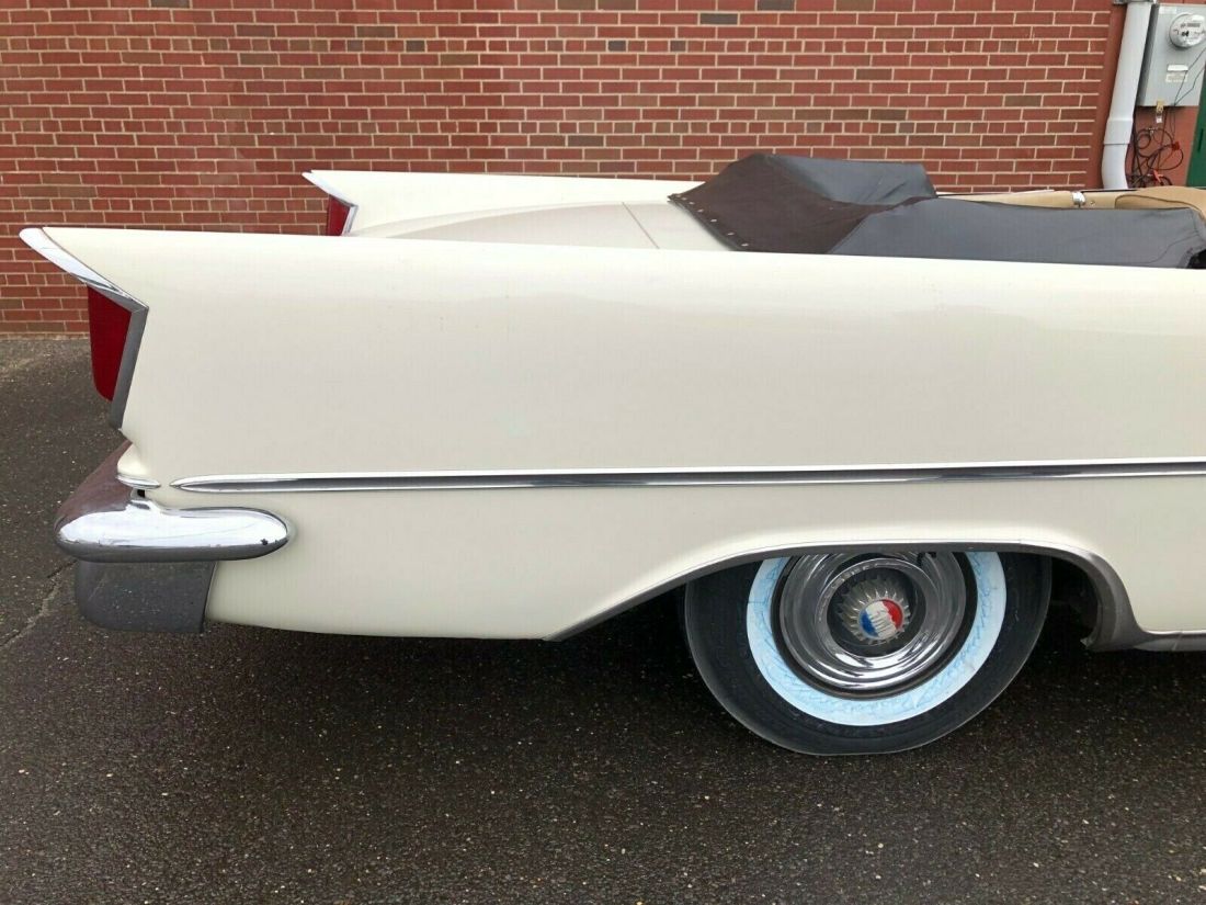 1959 Chrysler 300E E convertible - photo 3