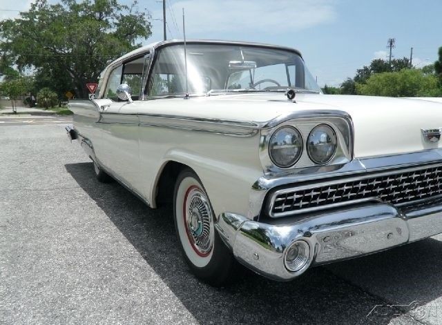 1959 Ford Galaxie Classic survivor showing 20,083 miles - photo 8