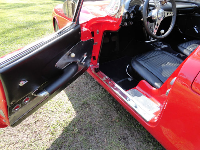 1959 Chevrolet Corvette 1959 CORVETTE C1 SHOWCAR HOTROD LS1 4-SPEED - photo 12