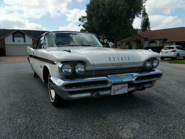 1959 DeSoto Fireflite Sportsman - photo 2