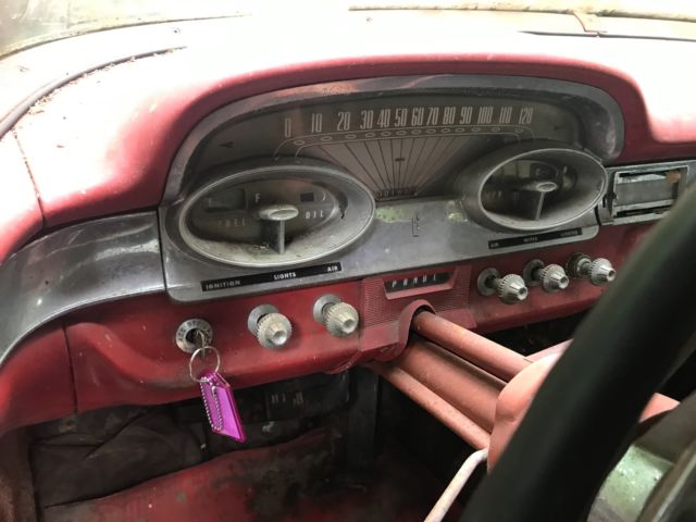 1959 Ford Villager Station Wagon - photo 10
