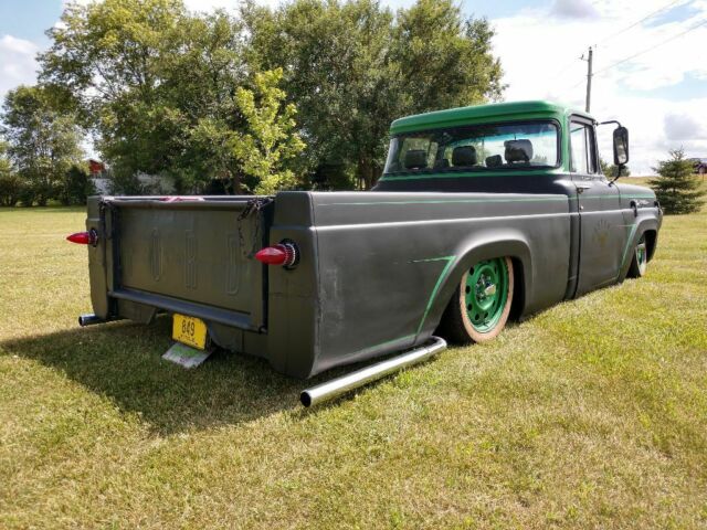 1959 Ford F100 Custom Cab Big Back Window, 4.6 liter, Crown Victoria Swap bagged 1959 Ford F-100 Custom Cab